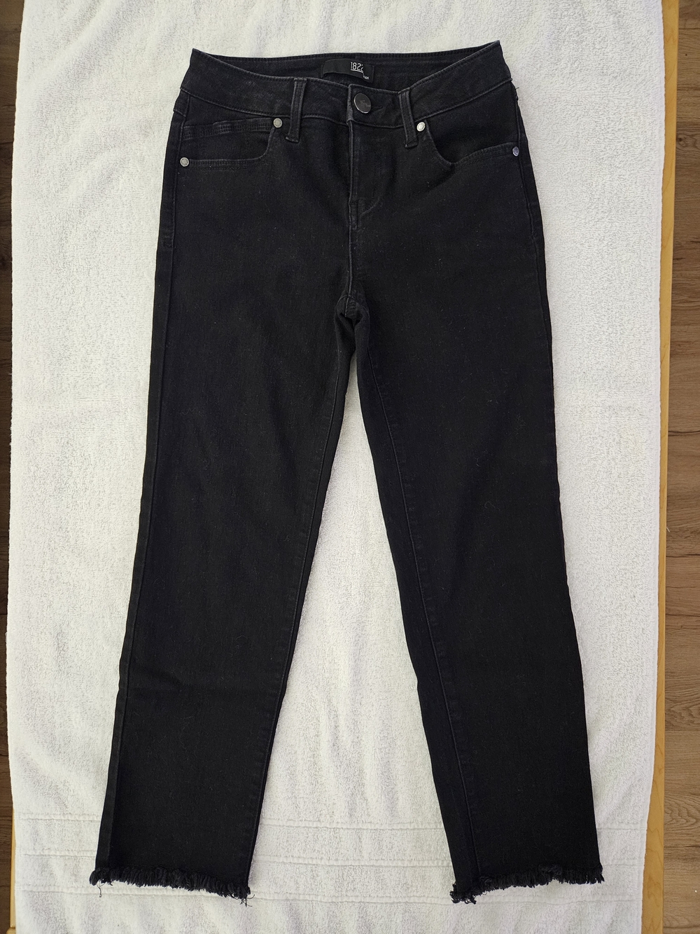 1822 Denim Classic Black High-Rise Skinny Jeans Frayed Hem Size 4